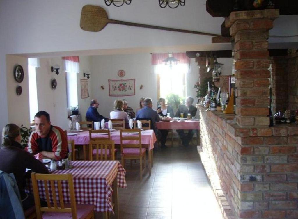 Bed and Breakfast Benyei Fogado Panzio Es Etterem Erdőbénye Exterior foto
